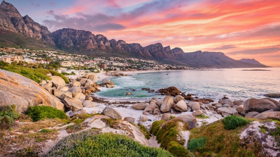 South Africa Cape Town Camps Bay 1202000618 Website 1920x1080 fill gravityauto 30